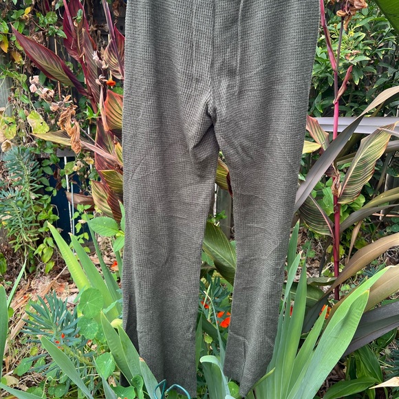 AE Waffle Super High Waisted Flare Pants; Size Medium; Color Forest Green 3rdpic - Picture 2 of 8